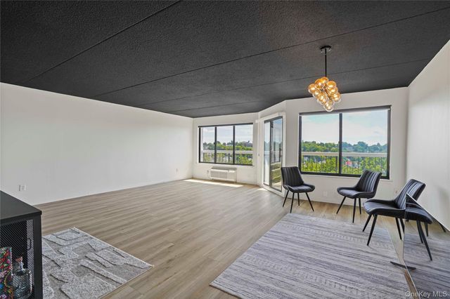 500 High Point Drive 709, Hartsdale, NY 10530