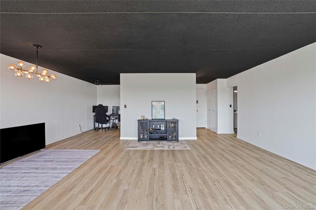 500 High Point Drive 709, Hartsdale, NY 10530