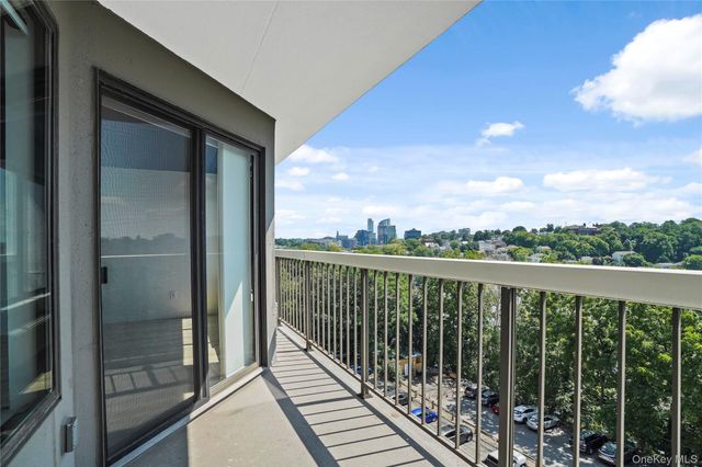 500 High Point Drive 709, Hartsdale, NY 10530