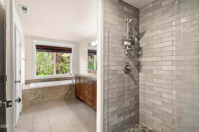 61353 Huckleberry Place, Bend, OR 97702