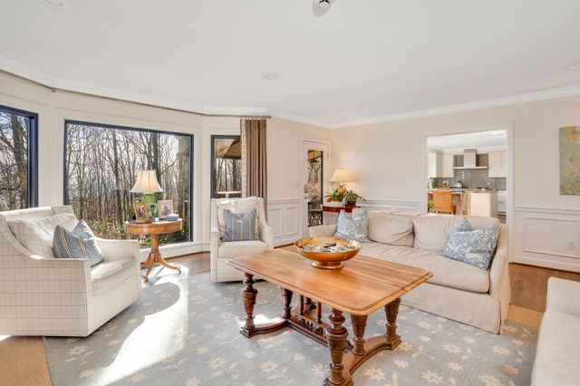 1117 Mountain Terrace, Lookout Mountain, GA 30750