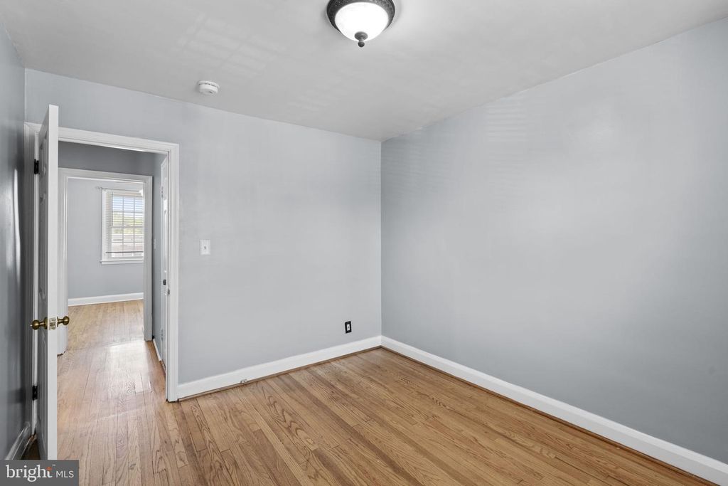 Image 14 of property listing at 2138 WHISTLER AVE, Baltimore, MD 21230