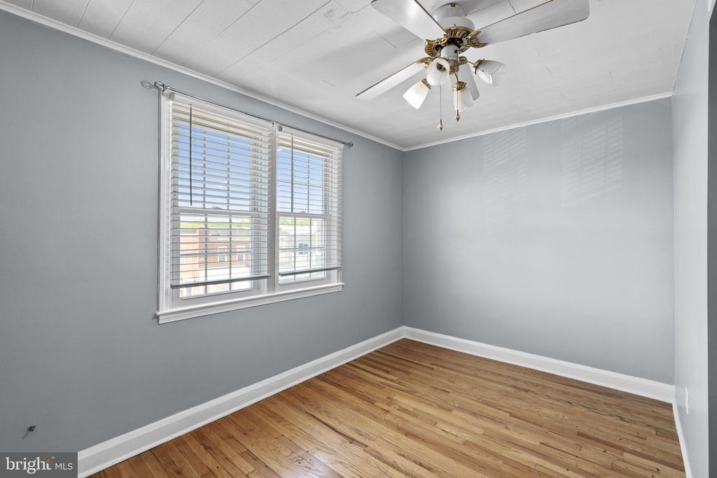 Image 16 of property listing at 2138 WHISTLER AVE, Baltimore, MD 21230