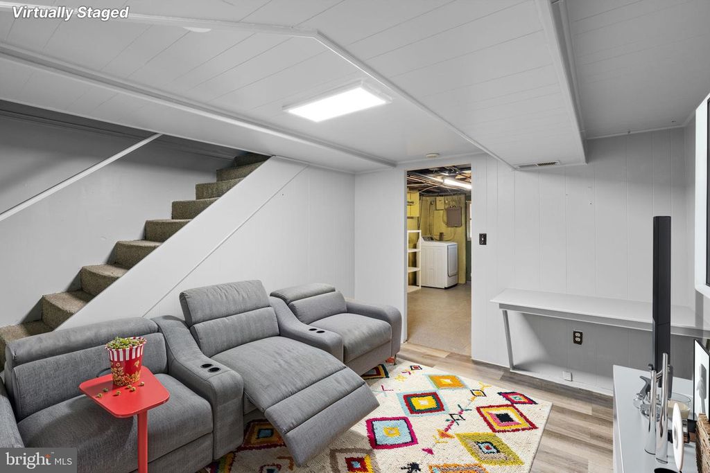 Image 24 of property listing at 2138 WHISTLER AVE, Baltimore, MD 21230