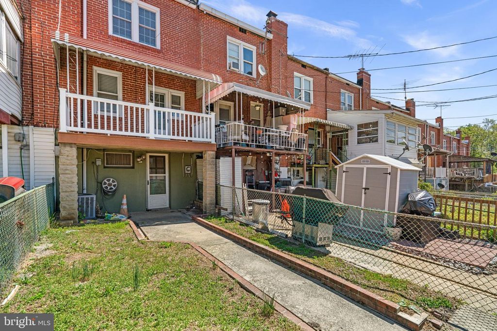 Image 32 of property listing at 2138 WHISTLER AVE, Baltimore, MD 21230