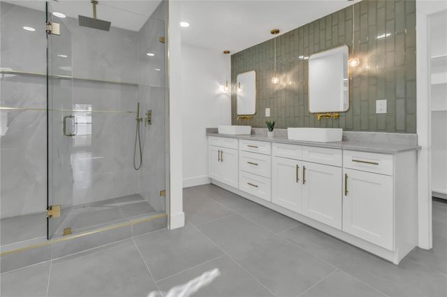 3033 WISTER CIRCLE, Valrico, FL 33596