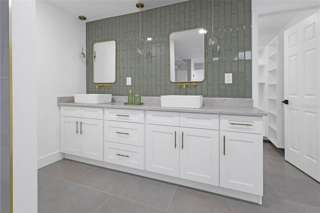 3033 WISTER CIRCLE, Valrico, FL 33596