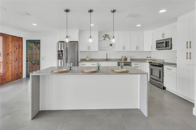 3033 WISTER CIRCLE, Valrico, FL 33596