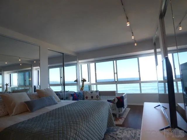 939 Coast Blvd 6A, La Jolla, CA 92037