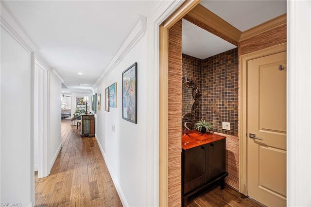 4401 Gulf Shore BLVD N # B802, Naples, FL 34103