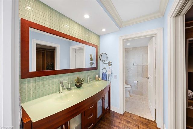 4401 Gulf Shore BLVD N # B802, Naples, FL 34103