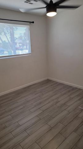 6717 N 53rd Avenue, Glendale, AZ 85301