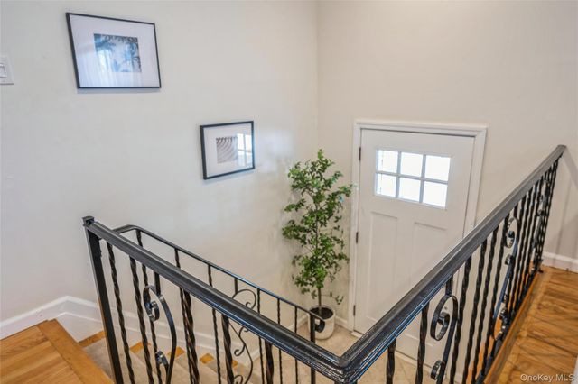 2 Udalia Road, West Islip, NY 11795