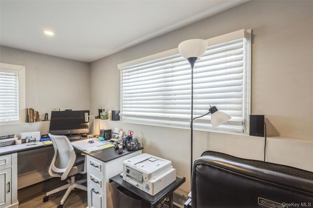 2 Udalia Road, West Islip, NY 11795