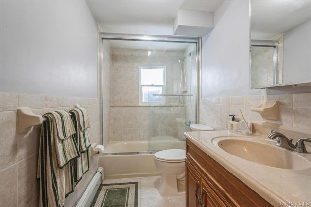 2 Udalia Road, West Islip, NY 11795