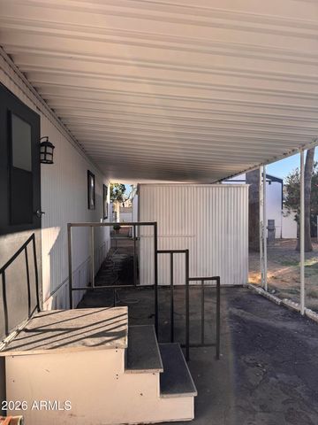 16609 N 1ST Avenue, Phoenix, AZ 85023