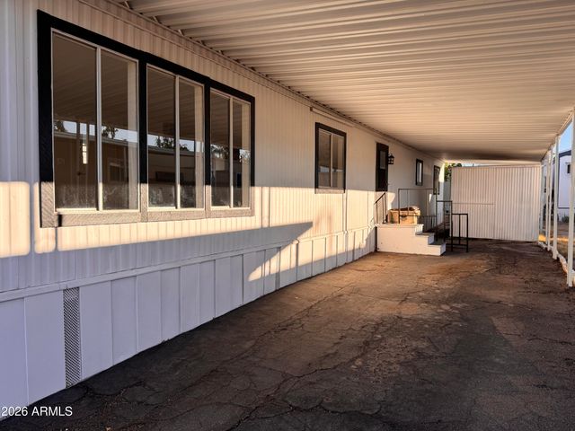 16609 N 1ST Avenue, Phoenix, AZ 85023