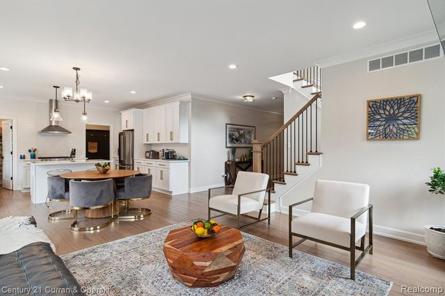 2217 N Wilson Avenue, Royal Oak, MI 48073