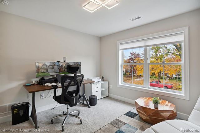 2217 N Wilson Avenue, Royal Oak, MI 48073