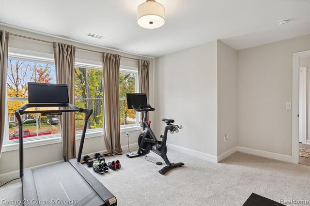 2217 N Wilson Avenue, Royal Oak, MI 48073