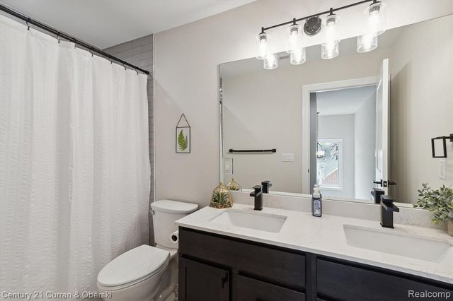 2217 N Wilson Avenue, Royal Oak, MI 48073