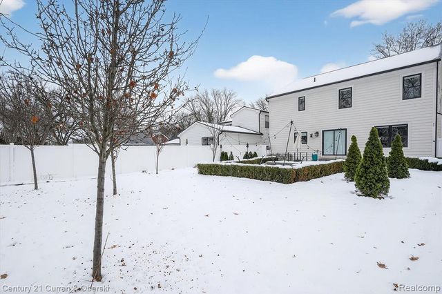 2217 N Wilson Avenue, Royal Oak, MI 48073