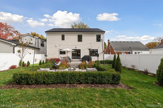 2217 N Wilson Avenue, Royal Oak, MI 48073