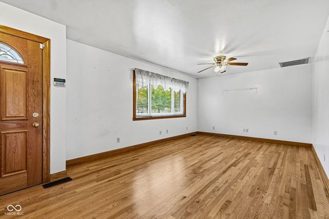 6239 Hardegan Street, Indianapolis, IN 46227