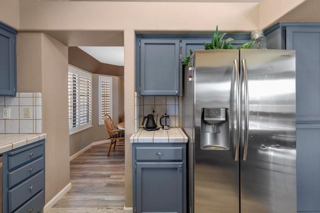 1057 Mission Ridge Dr, Manteca, CA 95337