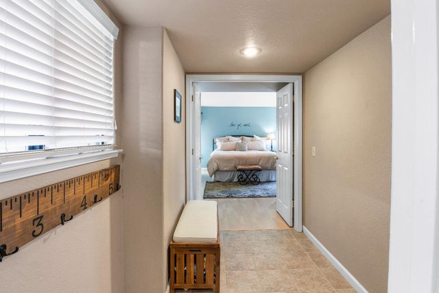 1057 Mission Ridge Dr, Manteca, CA 95337