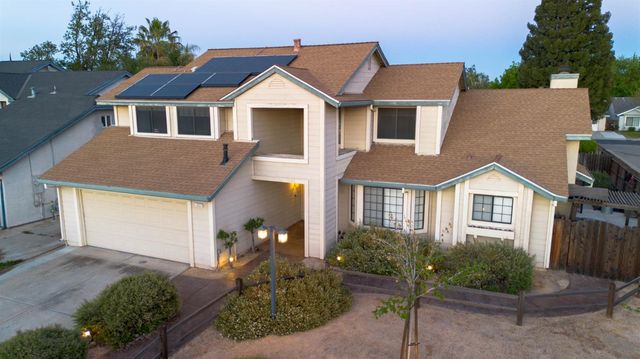 1057 Mission Ridge Dr, Manteca, CA 95337