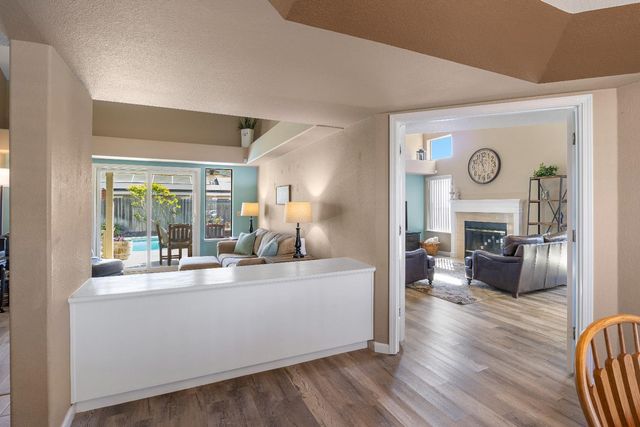 1057 Mission Ridge Dr, Manteca, CA 95337