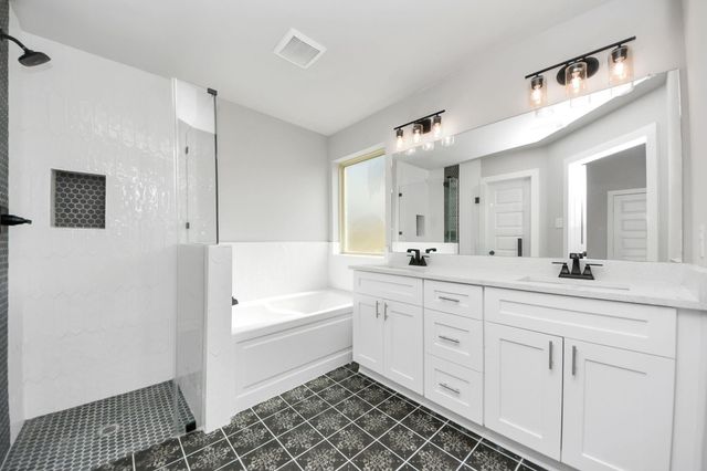 422 Magnetic Hill, Crosby, TX 77532