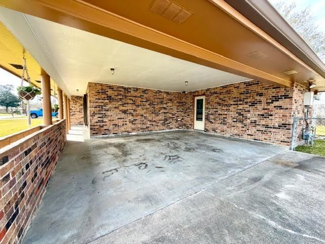 303 Swan Ave, Houma, LA 70363