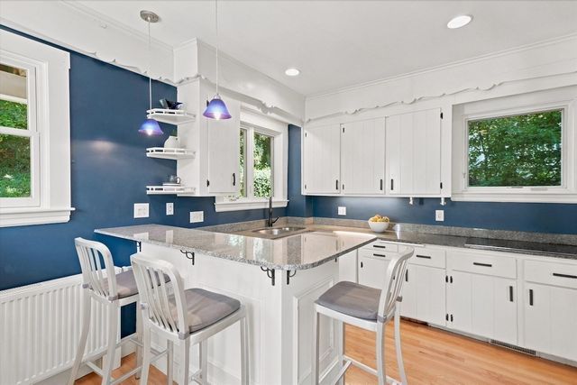 24 Poplar St, Melrose, MA 02176
