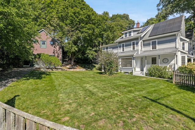 24 Poplar St, Melrose, MA 02176
