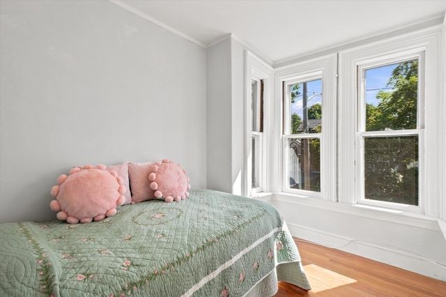 24 Poplar St, Melrose, MA 02176