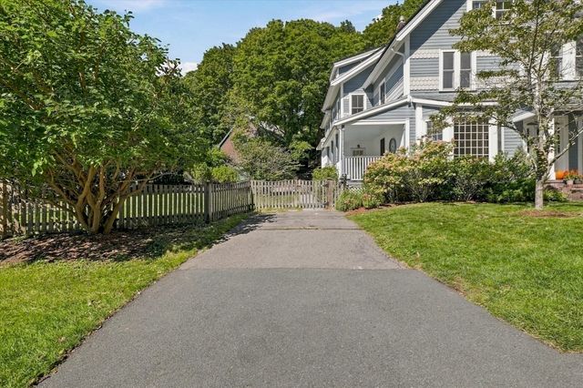 24 Poplar St, Melrose, MA 02176