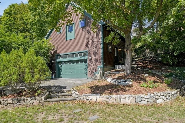 24 Poplar St, Melrose, MA 02176