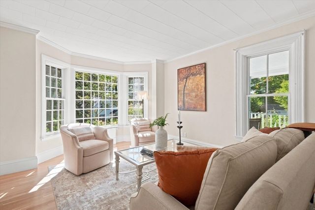 24 Poplar St, Melrose, MA 02176