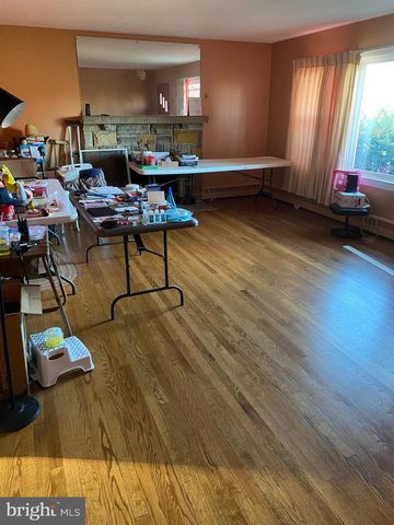 8305 WINDSOR MILL RD, Baltimore, MD 21244