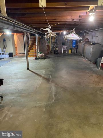 8305 WINDSOR MILL RD, Baltimore, MD 21244