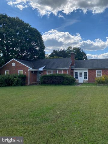 8305 WINDSOR MILL RD, Baltimore, MD 21244