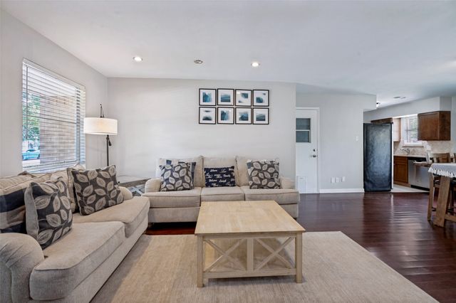 1404 Timberlake Circle, Richardson, TX 75080