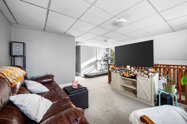 7 Leonard St 2, Milford, MA 01757