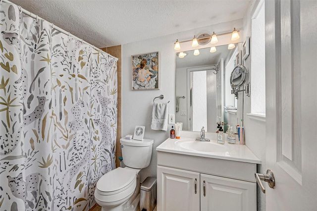 2715 NE 49th Street, Fort Lauderdale, FL 33308