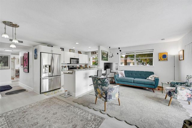 2715 NE 49th Street, Fort Lauderdale, FL 33308
