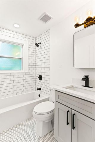 1153 34TH AVENUE N 3, St Petersburg, FL 33714