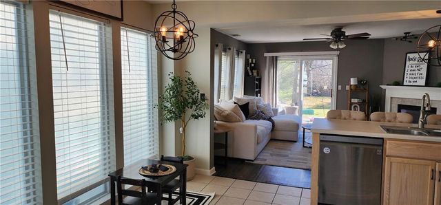 8019 N Lawn Avenue, Kansas City, MO 64119