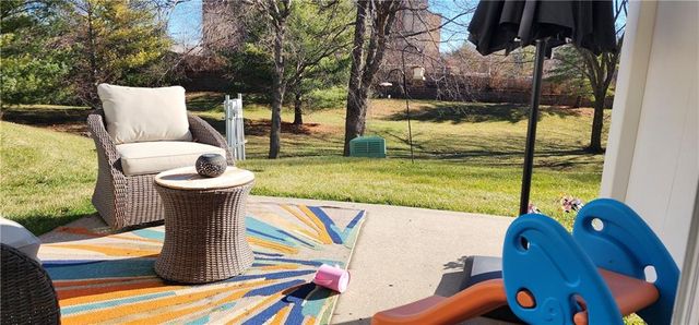 8019 N Lawn Avenue, Kansas City, MO 64119